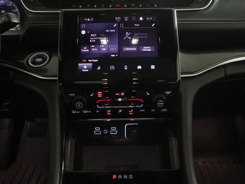 Used 2023 Jeep Grand Cherokee Altitude image 23