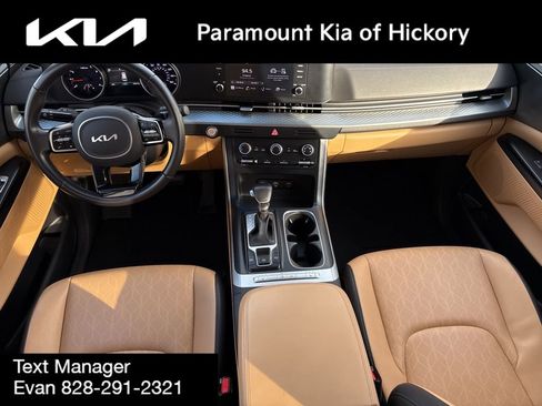 Used 2024 Kia Carnival LX image 20