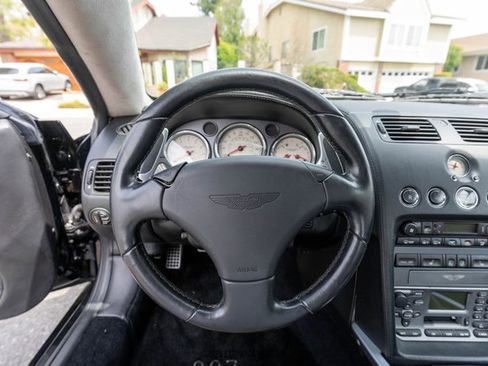 Used 2005 Aston Martin Vanquish S RWD image 25
