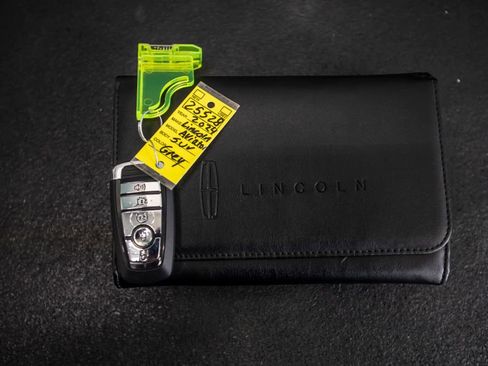 Used 2024 Lincoln Aviator Reserve w/ Elements Package Plus image 40