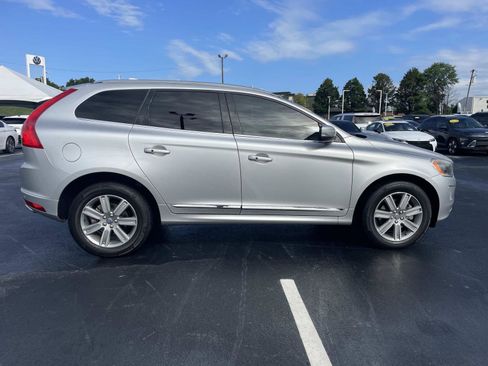 Used 2016 Volvo XC60 T6 Platinum w/ Climate Package AWD/4WD image 8