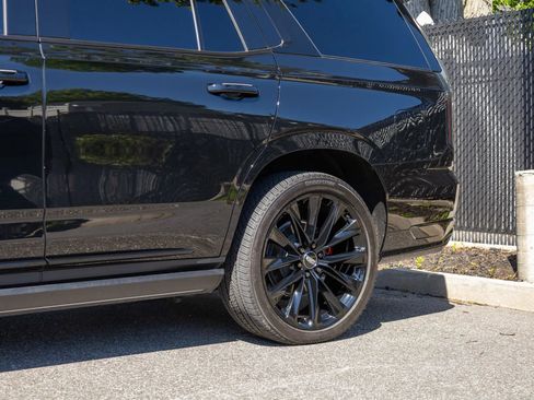 Used 2026 Cadillac Escalade V AWD/4WD image 39