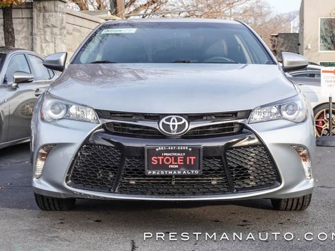 Used 2016 Toyota Camry SE image 10