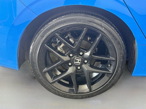 Used 2023 Honda Civic Sport image 32