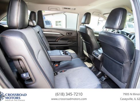 Used 2016 Toyota Highlander Plus AWD/4WD image 26