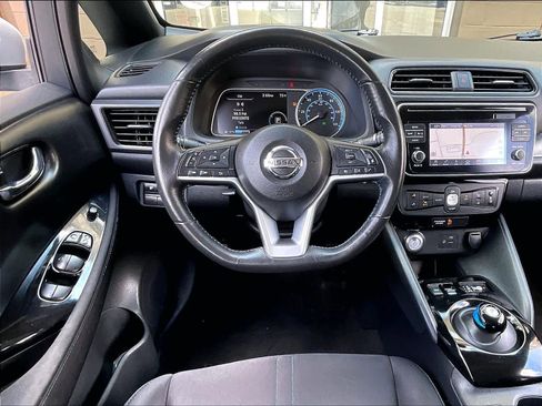 Used 2018 Nissan Leaf SV image 17