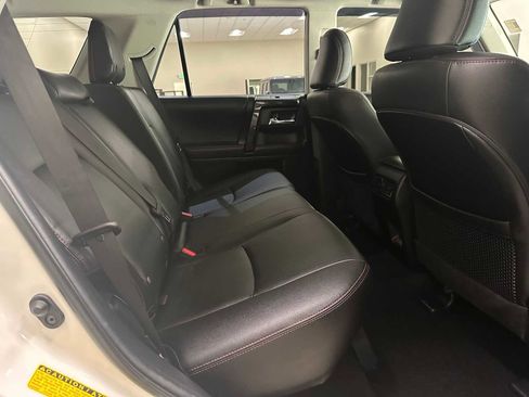 Certified 2021 Toyota 4Runner TRD Off-Road Premium w/ Moonroof Package image 25
