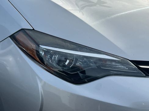 Used 2019 Toyota Corolla L image 8