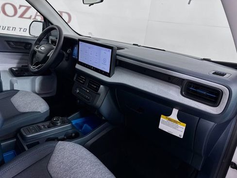 New 2026 Ford Maverick XLT w/ XLT Luxury Package image 32