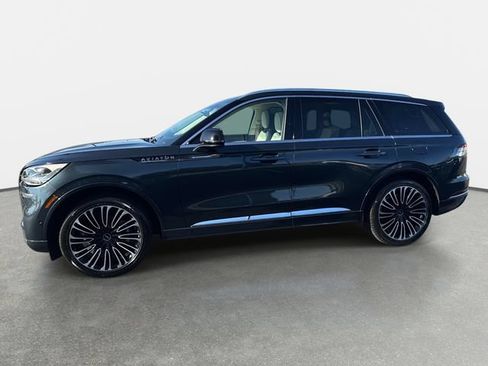 Used 2023 Lincoln Aviator Black Label w/ Dynamic Handling Package AWD/4WD image 2