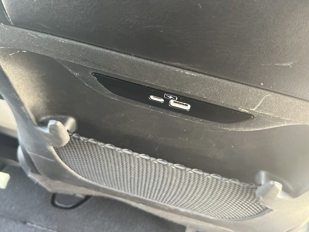 Used 2023 Chrysler Pacifica Touring-L FWD image 54