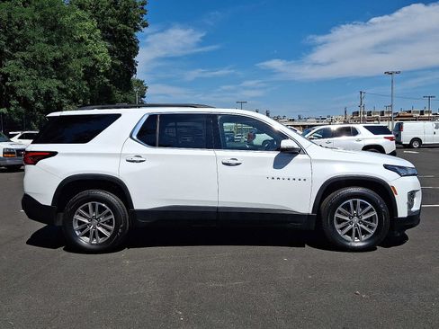 Used 2024 Chevrolet Traverse LT AWD/4WD image 7