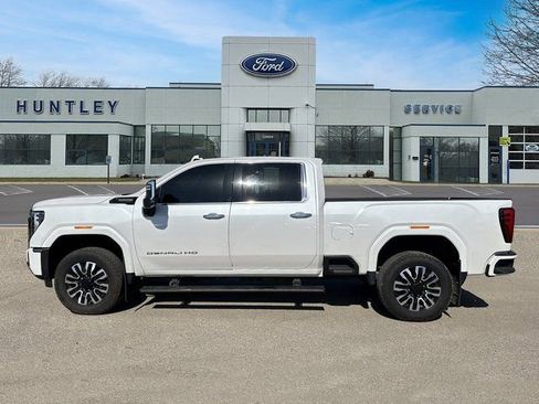 Used 2024 GMC Sierra 3500 Denali Ultimate image 7