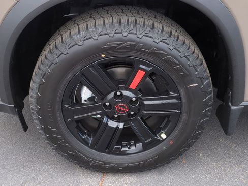 New 2026 Nissan Rogue Rock Creek image 19