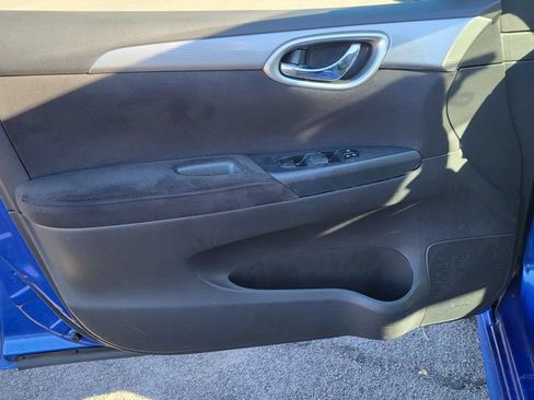 Used 2013 Nissan Sentra SR w/ Driver Pkg FWD image 25
