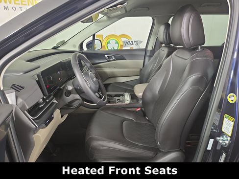 Used 2026 Kia Carnival FWD image 11