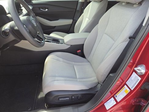 Used 2025 Honda Accord SE image 23
