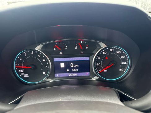 Used 2023 Chevrolet Equinox RS w/ RS Leather Package image 18