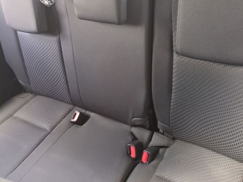 Used 2019 Toyota Highlander LE AWD/4WD image 20