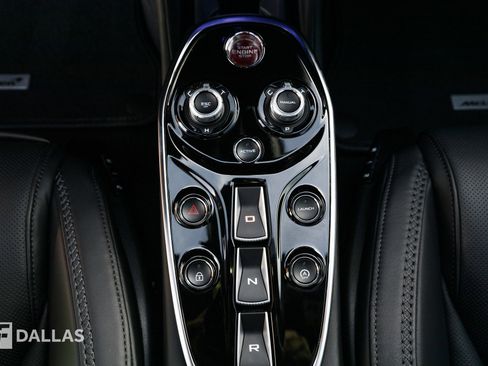 Used 2023 McLaren GT image 27