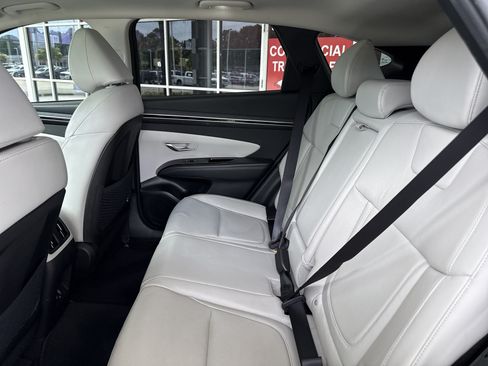 Used 2022 Hyundai Tucson Limited AWD/4WD image 9