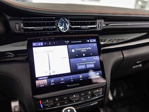 Used 2023 Maserati Quattroporte Modena Q4 image 29