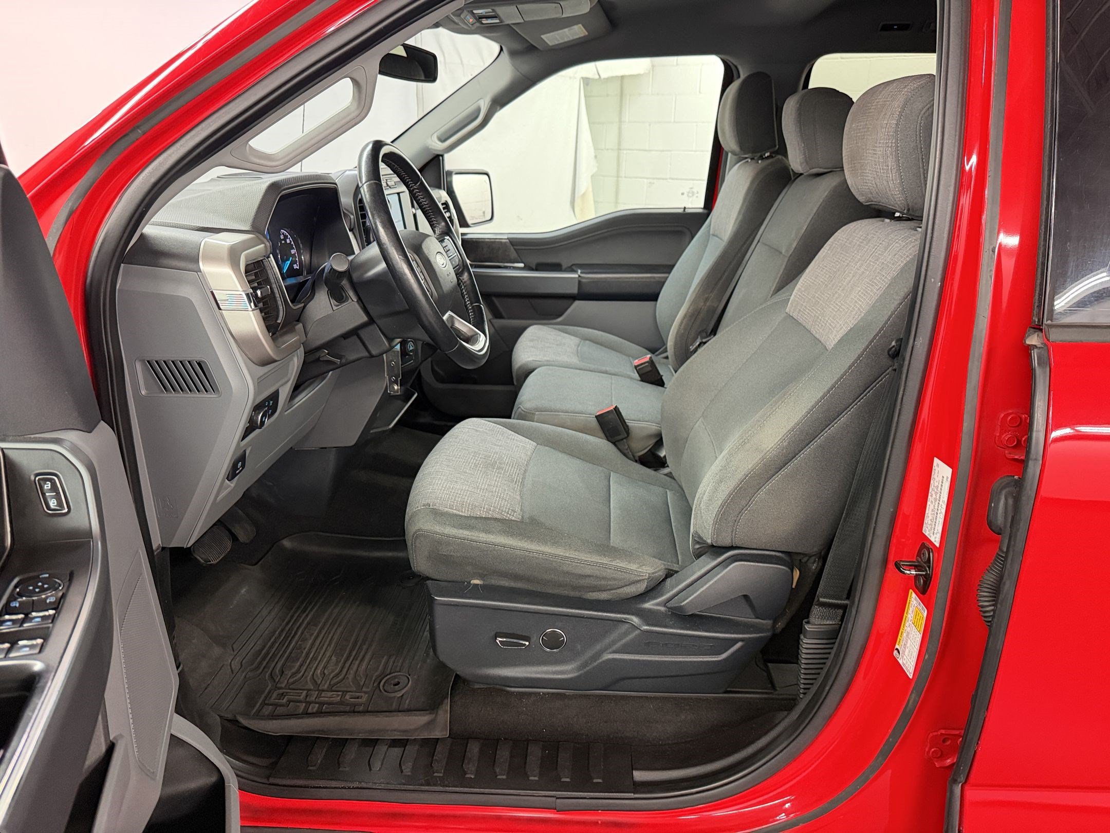 Used 2021 Ford F150 XLT w/ Equipment Group 301A Mid RWD image 5