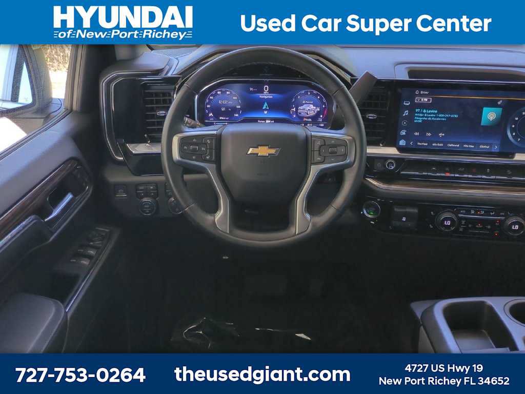 Used 2024 Chevrolet Silverado 1500 LT AWD/4WD image 17