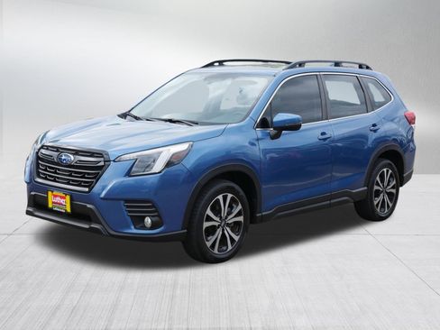 Certified 2023 Subaru Forester Limited AWD/4WD image 3