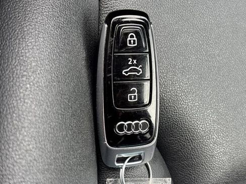 Used 2025 Audi Q7 3.0T Premium Plus AWD/4WD image 46