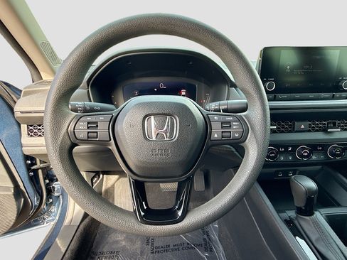 Used 2023 Honda Accord EX image 37