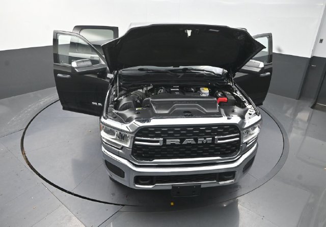 Used 2022 RAM 2500 Big Horn AWD/4WD image 32