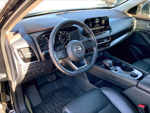 Used 2023 Nissan Rogue SL w/ SL Premium Package image 17