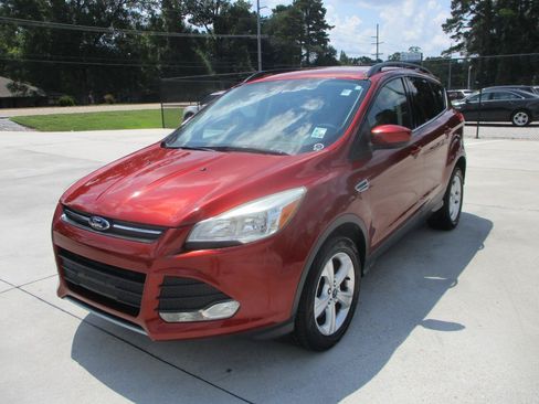 Used 2015 Ford Escape SE w/ Equipment Group 201A AWD/4WD image 19