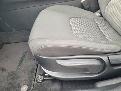 Used 2023 Kia Sportage LX image 25