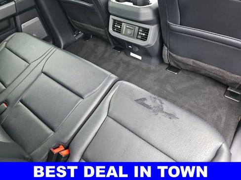 New 2026 Ford F250 Lariat w/ Black Appearance Package AWD/4WD image 11