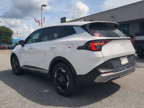 New 2026 Kia Sportage EX FWD image 6