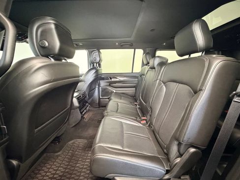 Used 2024 Jeep Wagoneer L 4WD w/ Premium Group I image 5