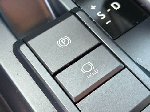 Used 2025 Toyota Tacoma TRD Sport image 36