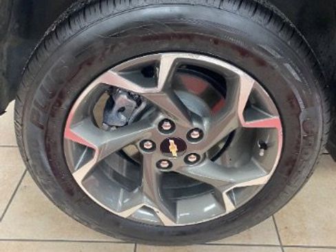 Used 2024 Chevrolet Trax LT w/ Driver Confidence Package image 25