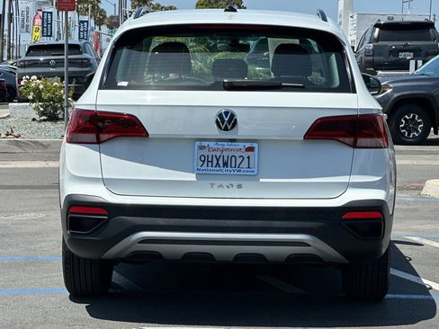 Used 2023 Volkswagen Taos S FWD image 5