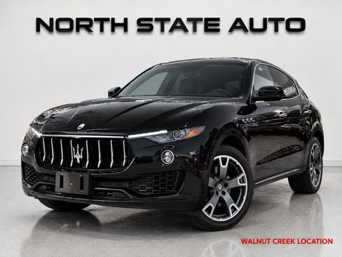 Used 2018 Maserati Levante AWD/4WD image 1