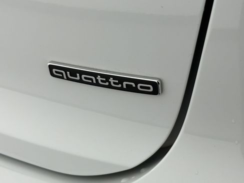 Used 2023 Audi Q4 e-tron Premium Plus w/ Premium Plus AWD/4WD image 34