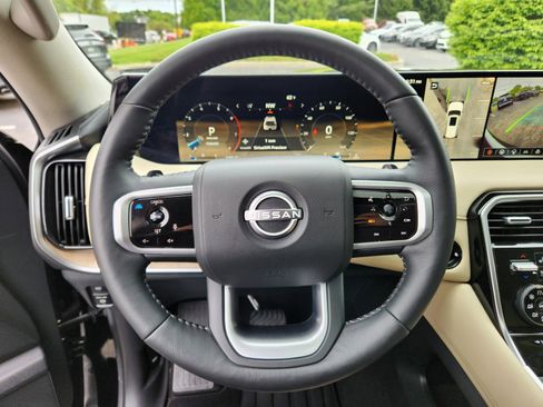 Used 2025 Nissan Armada Platinum w/ Convenience Package AWD/4WD image 19