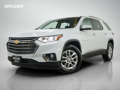 Used 2021 Chevrolet Traverse LT w/ LPO, Floor Liner Package AWD/4WD image 1