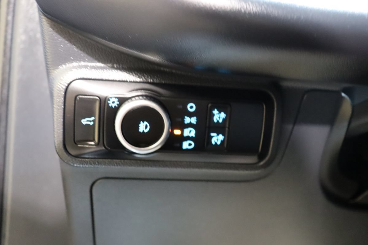 Used 2025 Ford Explorer ST-Line RWD image 31