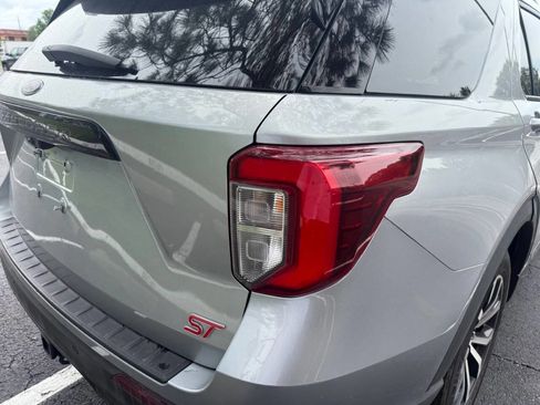 Used 2020 Ford Explorer ST w/ Premium Technology Package AWD/4WD image 16