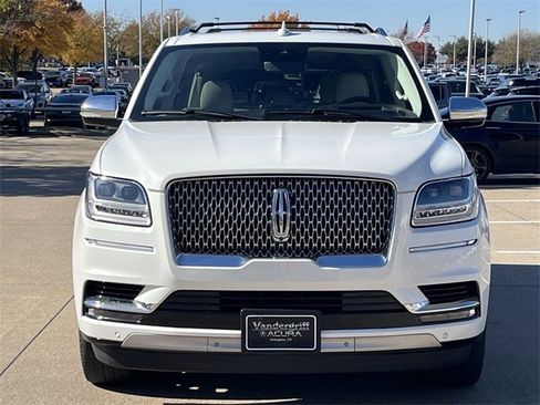 Used 2021 Lincoln Navigator L Black Label w/ Cargo Convenience Package image 8