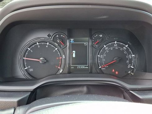 Certified 2024 Toyota 4Runner SR5 Premium w/ Moonroof Package AWD/4WD image 28