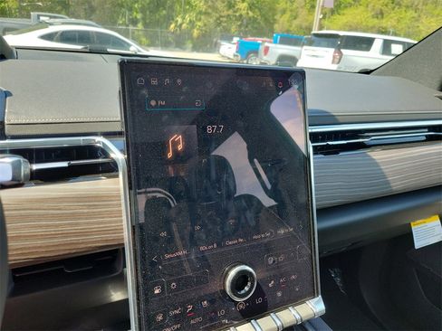 New 2025 GMC Sierra EV Denali image 22